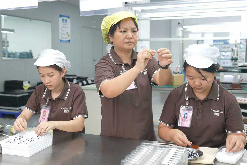 廠區(qū)車(chē)間